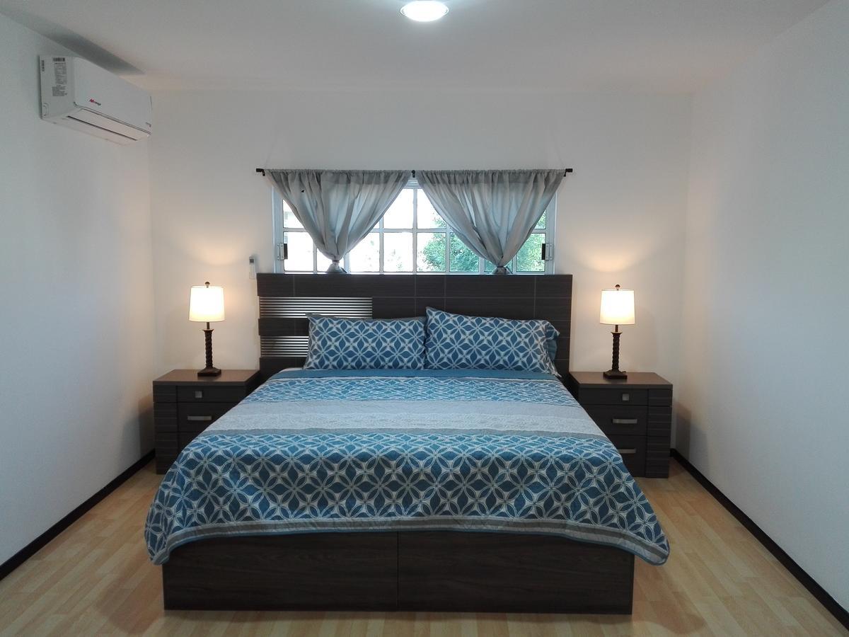 Mv Suites Suc. Capilla Monterrey Bagian luar foto