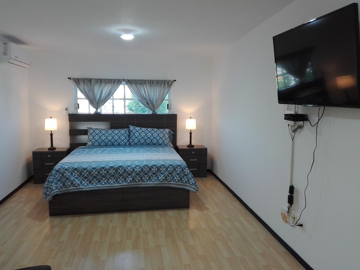 Mv Suites Suc. Capilla Monterrey Bagian luar foto