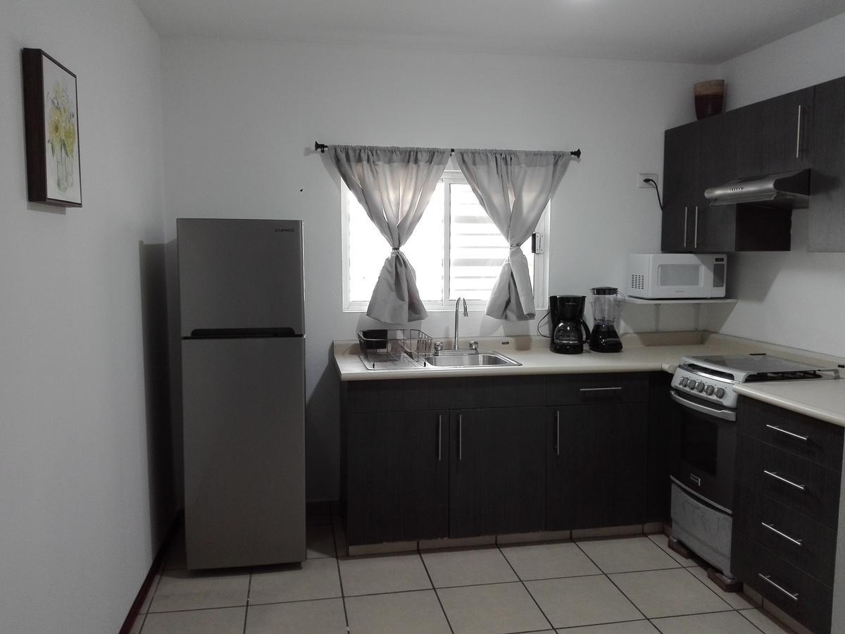 Mv Suites Suc. Capilla Monterrey Bagian luar foto