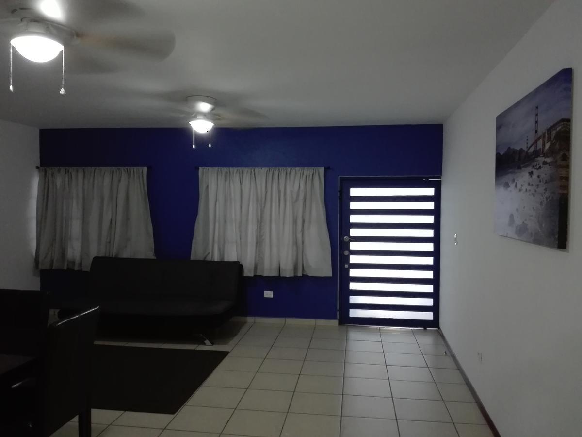 Mv Suites Suc. Capilla Monterrey Bagian luar foto